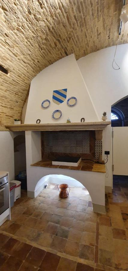Il Berso Di Porta Catena Vasto Bagian luar foto