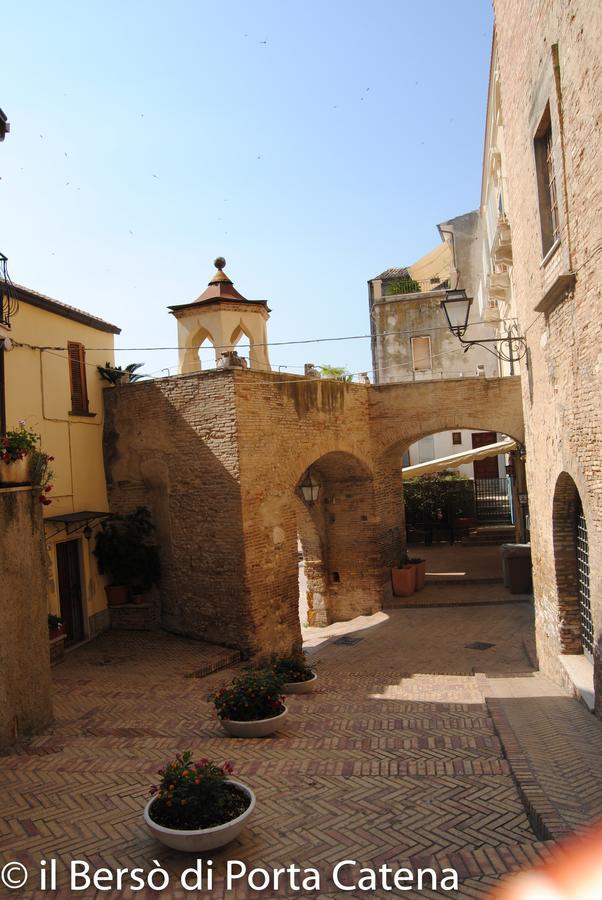Il Berso Di Porta Catena Vasto Bagian luar foto