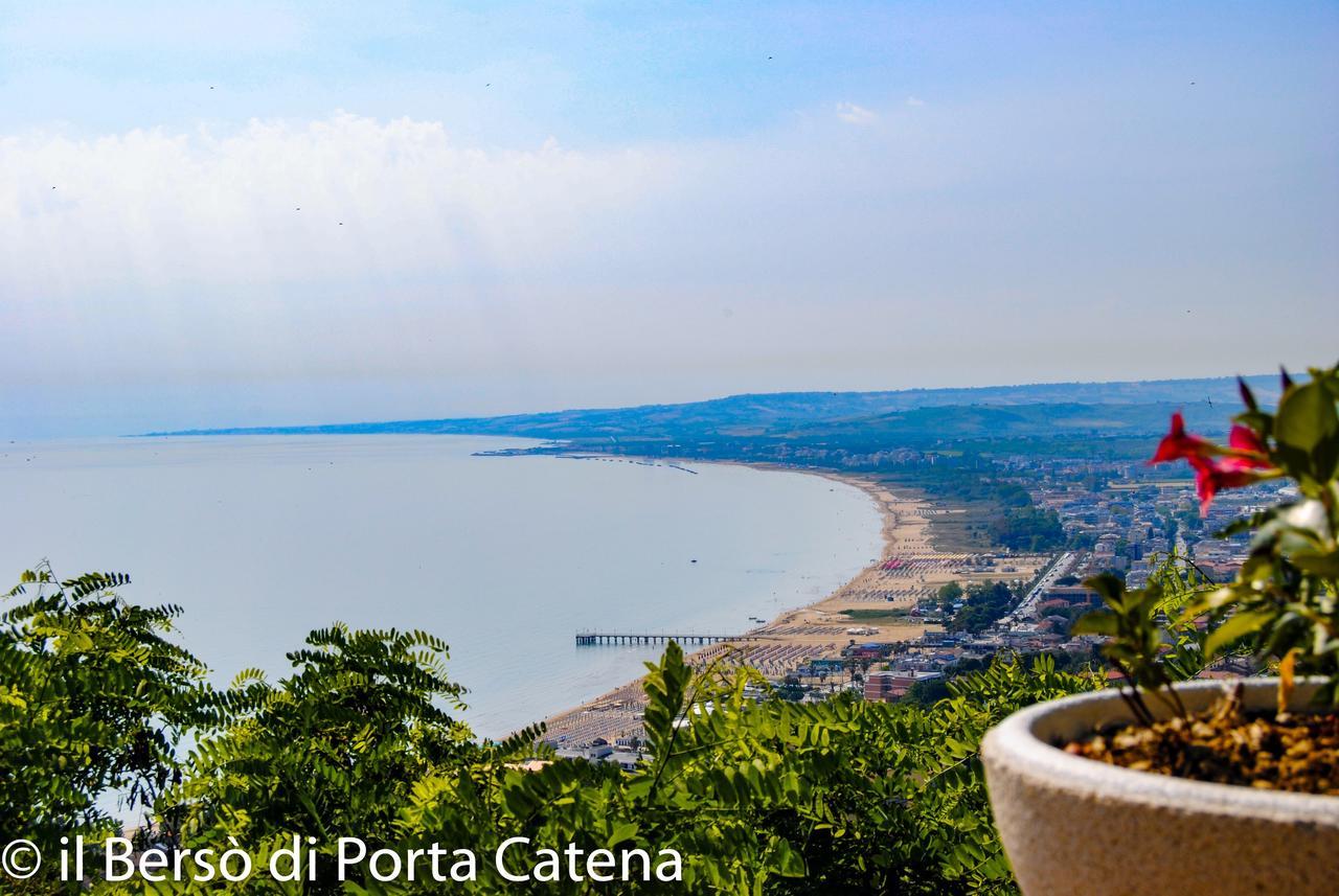Il Berso Di Porta Catena Vasto Bagian luar foto