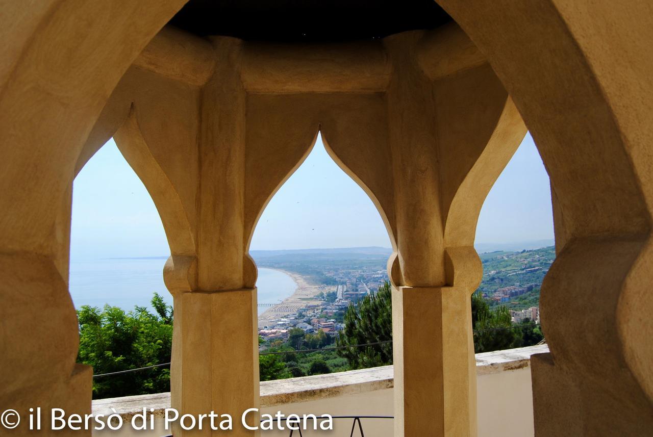 Il Berso Di Porta Catena Vasto Bagian luar foto