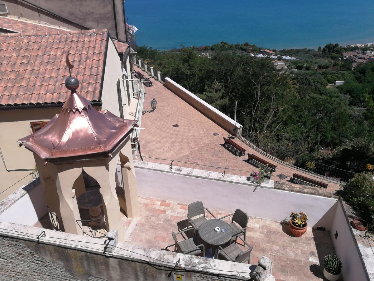 Il Berso Di Porta Catena Vasto Bagian luar foto