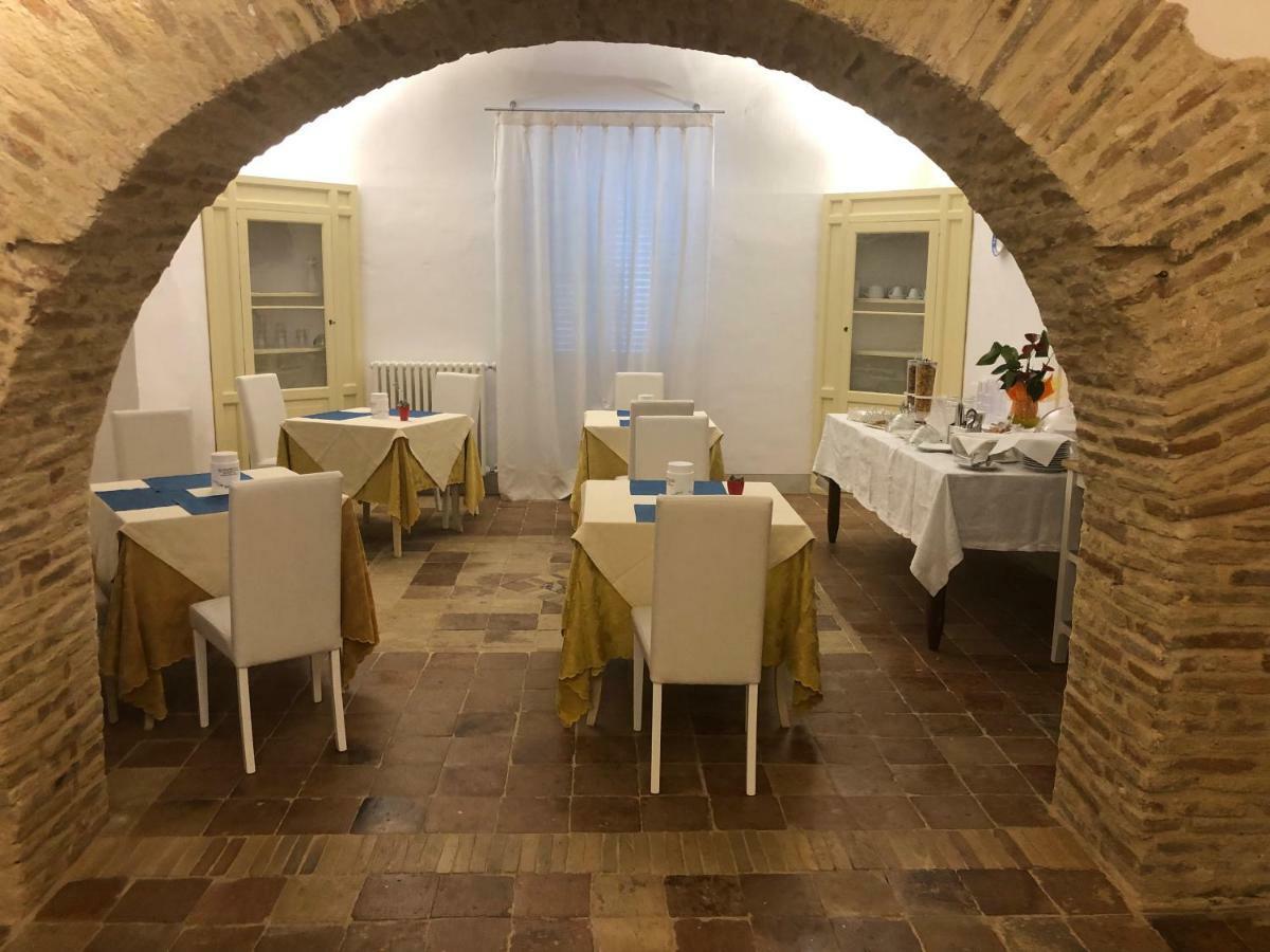 Il Berso Di Porta Catena Vasto Bagian luar foto